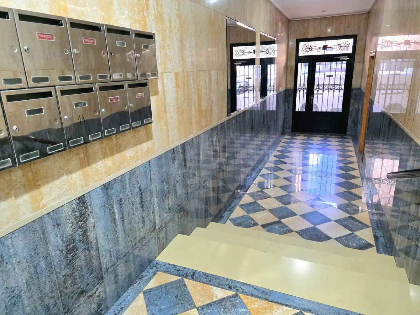 Piso en venta en Plaza Illes Columbretes