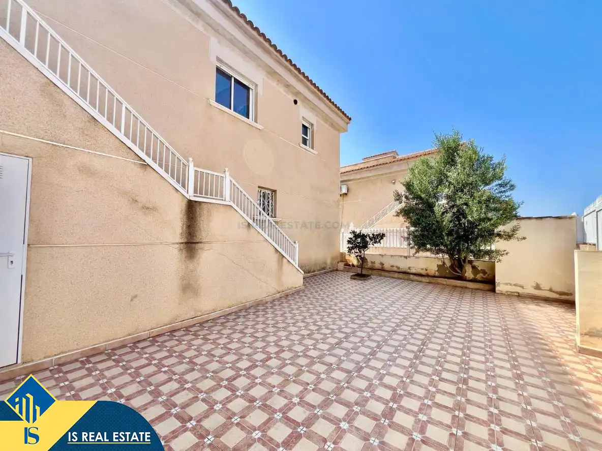 Bungalow with pool for sale in Centro, imagen 6