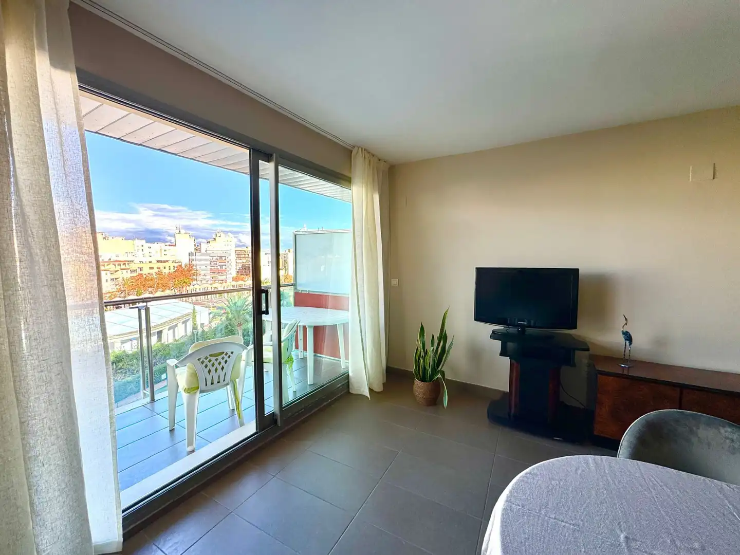 Habitación de Apartamento en venta en Calpe / Calp con Aire acondicionado, Terraza y Amueblado