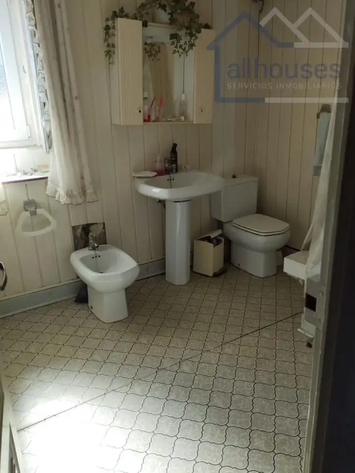 Baño de Casa adosada en venta en O Rosal   con Calefacción y Jardín privado