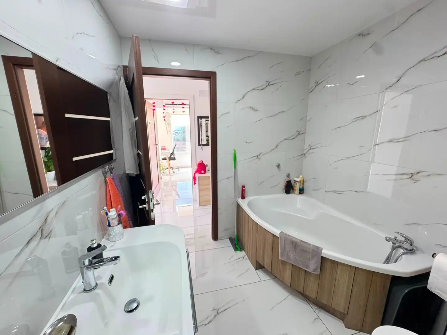 Apartament en venda a Avenida ALFREDO NOBEL , Zona los Frutales