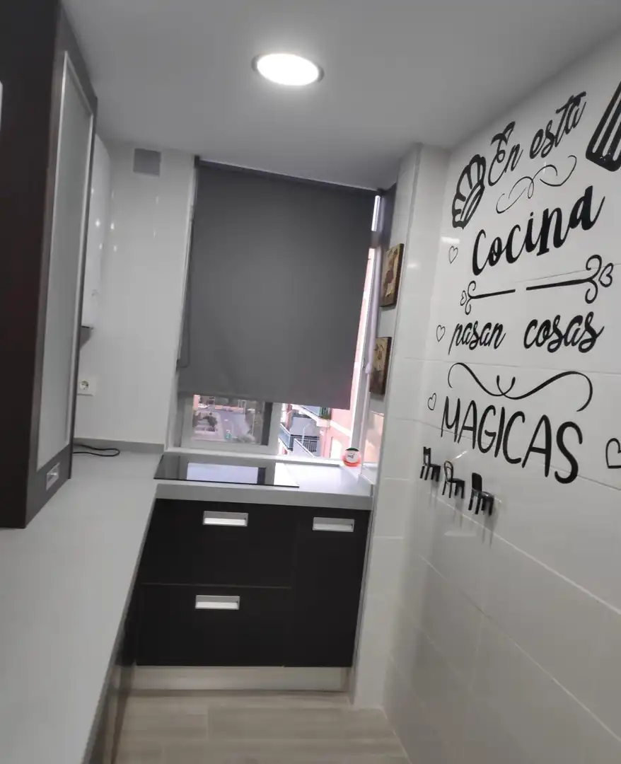 Küche von Wohnung zum Verkauf in Granada mit Heizung, Terrasse und Möbliert