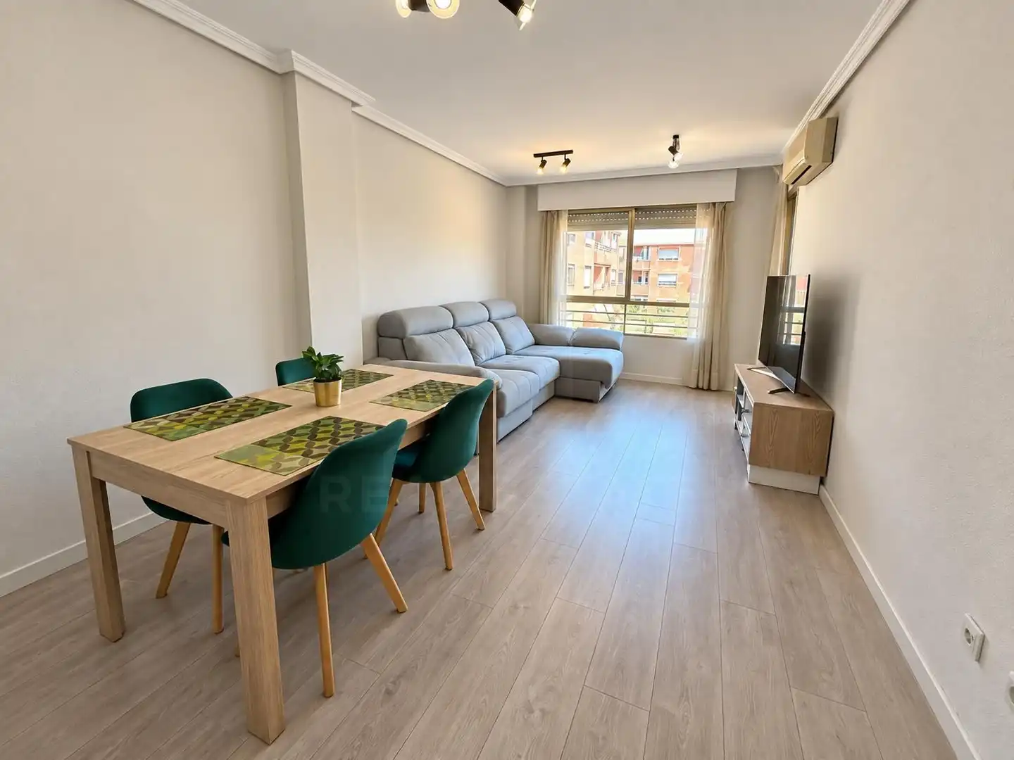Flat with lift for sale in Calle Cronista Joaquín Collia, imagen 5
