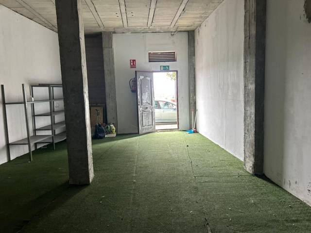Local comercial en Venta en Avenida Ronda Estero en Plaza de toros - Venta Vargas - Capitania