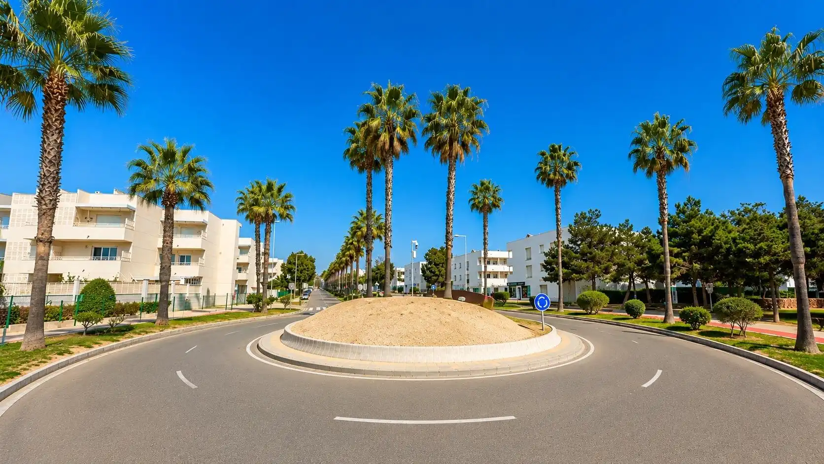Vista exterior de Pis de lloguer en Almería amb Aire condicionat, Calefacció i Jardí privat