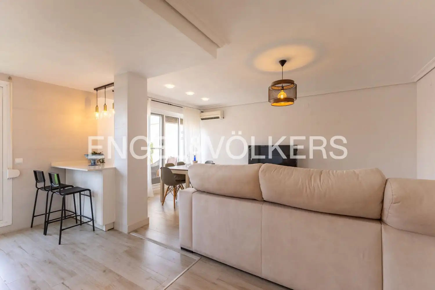 Sala de estar de Piso de alquiler en Mislata con Aire acondicionado, Calefacción y Terraza