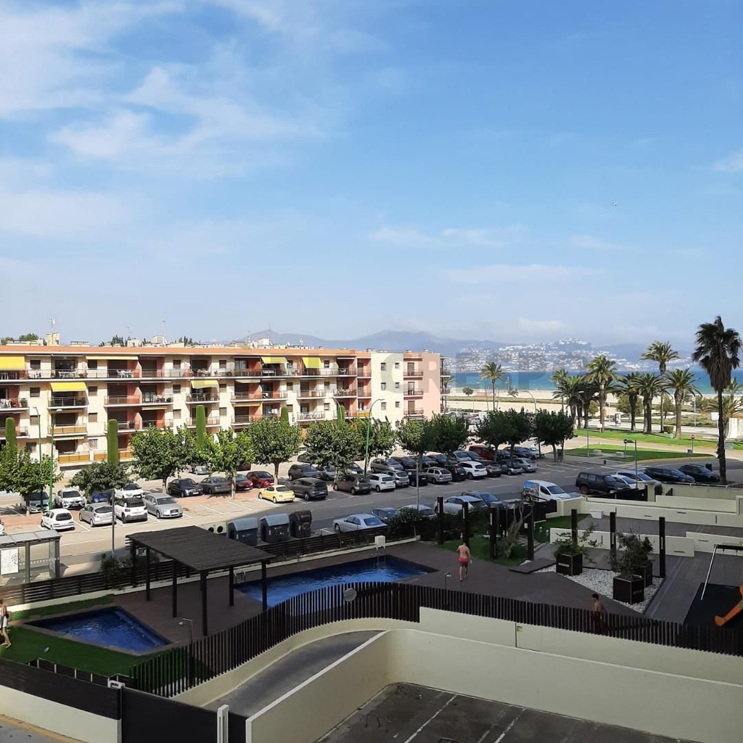 Exterior view of Study for sale in Empuriabrava  with Heating, Terrace and Furnished