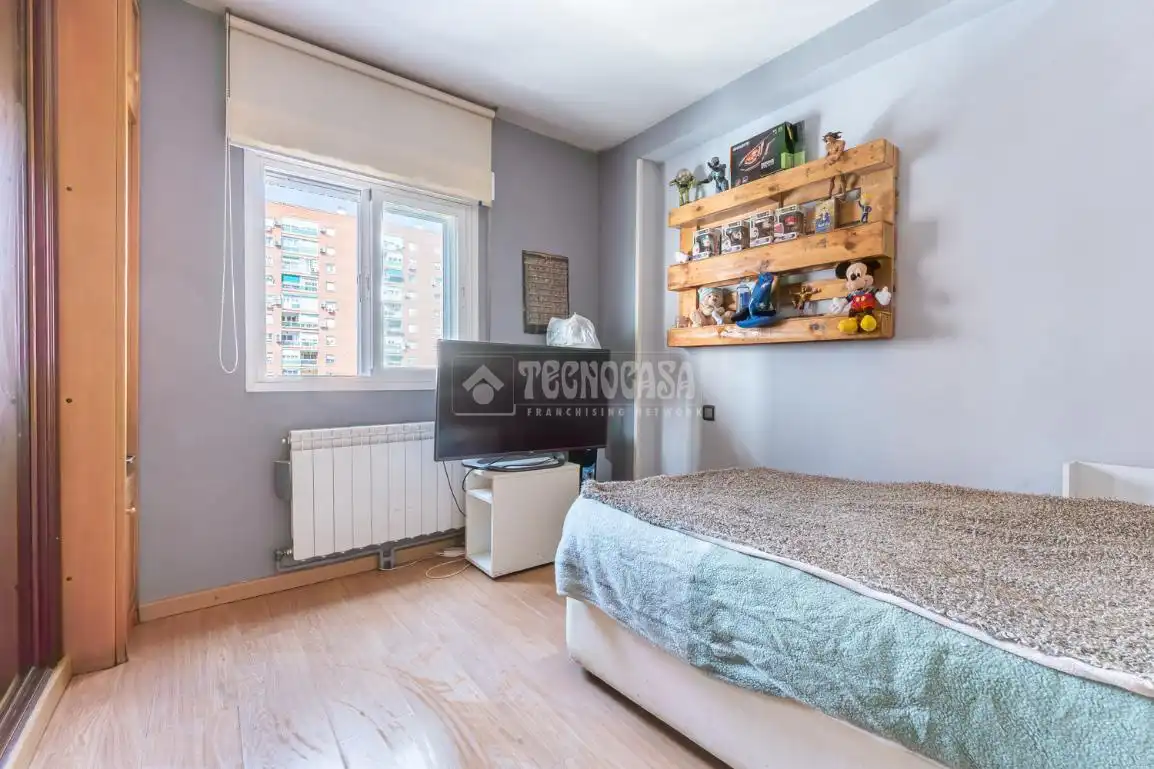 Habitación de Piso en venta en Madrid con Aire acondicionado y Calefacción