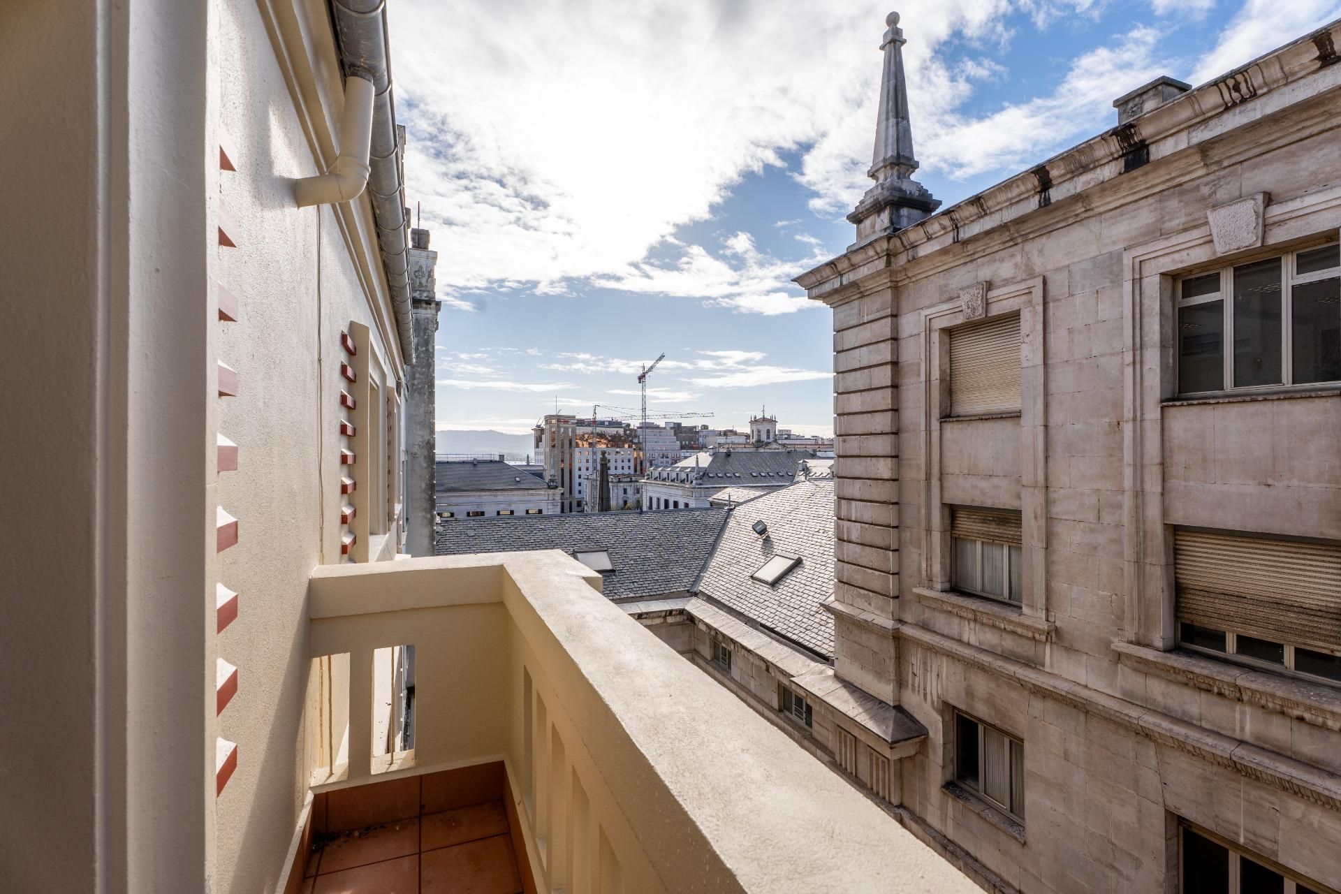 Dormitori de Pis en venda en Santander amb Calefacció, Terrassa i Balcó