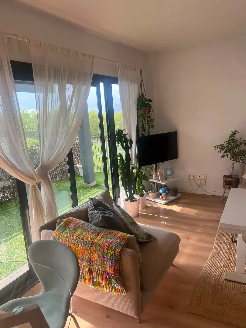Wohnzimmer von Wohnung zur Miete in Sant Cugat del Vallès mit Klimaanlage, Parkett und Terrasse