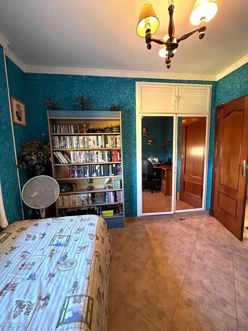 Dormitori de Casa o xalet en venda en El Puerto de Santa María amb Aire condicionat, Jardí privat i Terrassa