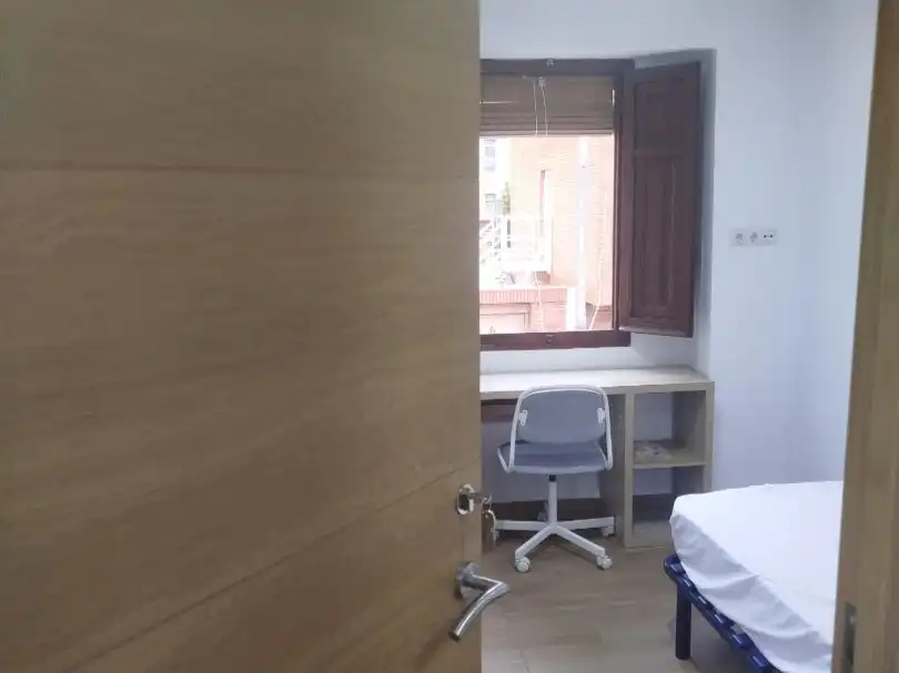 Dormitori de Casa o xalet en venda en Burjassot amb Terrassa