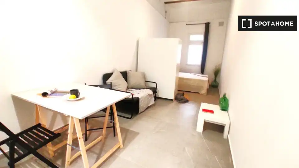 Room in Barrio de Benicalap