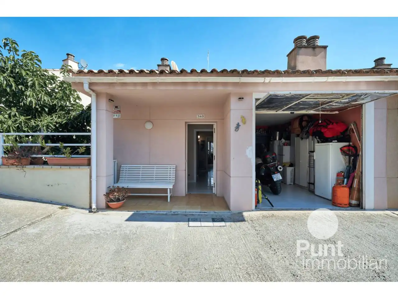 Vista exterior de Casa o chalet en venta en Teià con Calefacción