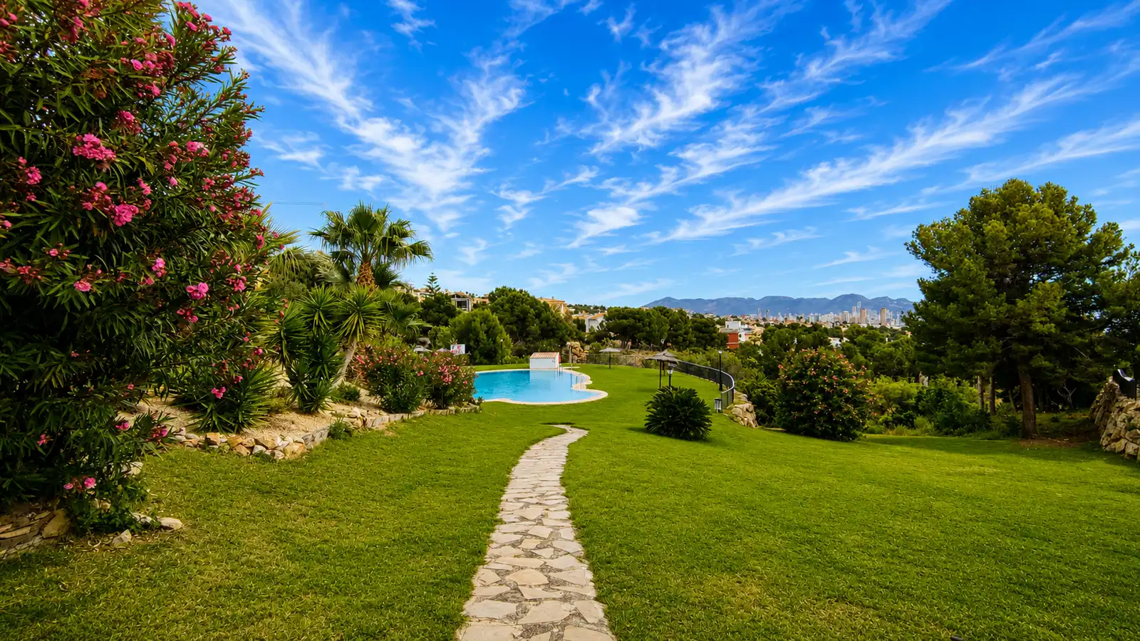 Chalet con terraza en venta en Golf Bahía, imagen 28