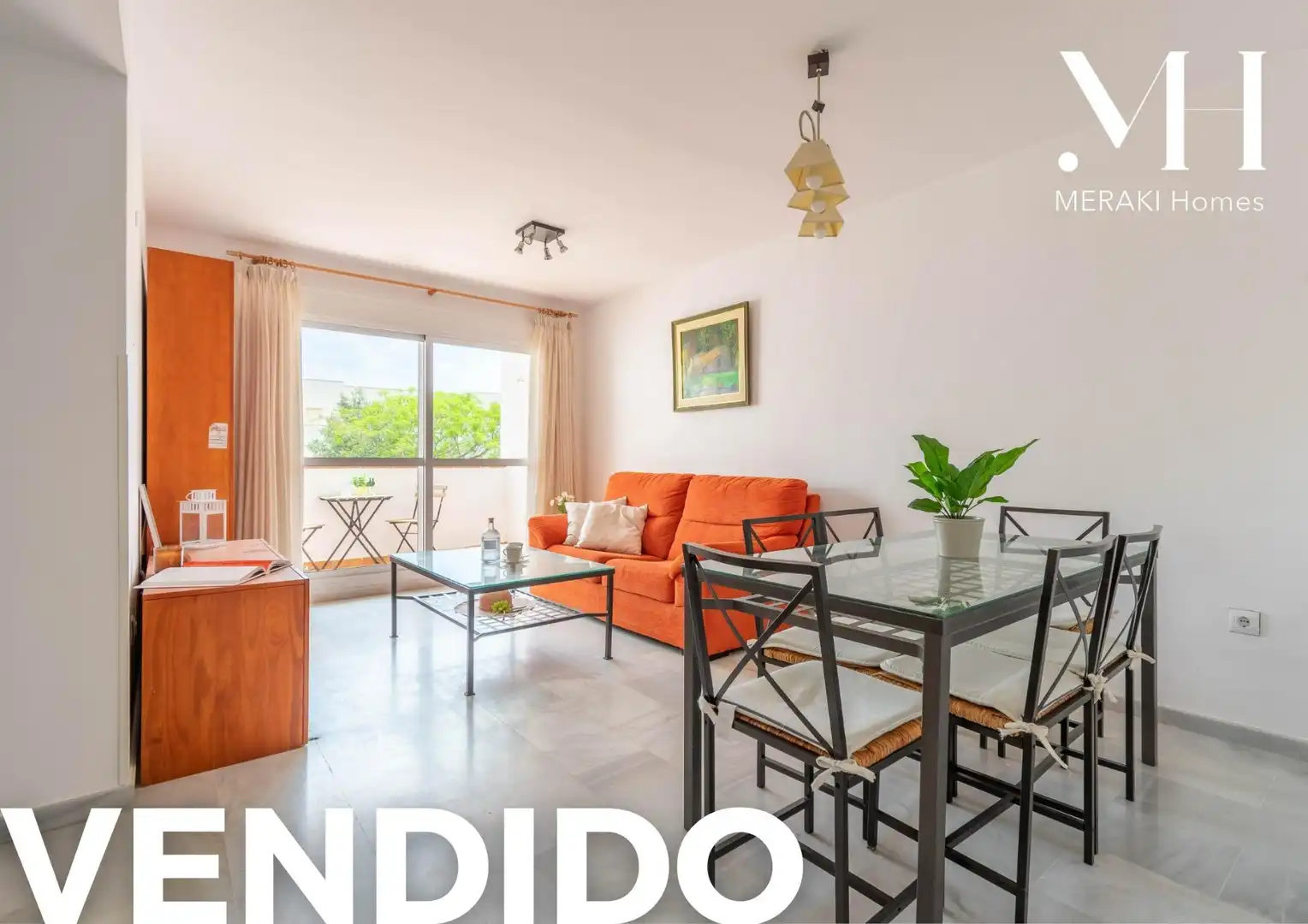 Sala de estar de Piso en venta en Almería con Aire acondicionado, Terraza y Balcón