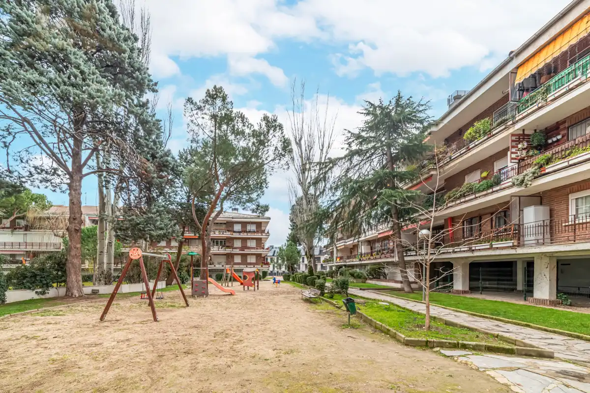 Piso con piscina en venta en Calle Costa del Sol, imagen 19