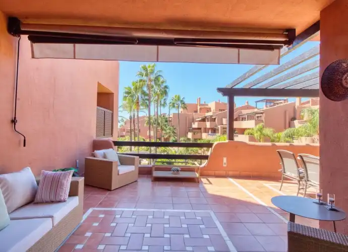 Apartament amb piscina en venda a Calle Océano Ártico 3, imagen 8