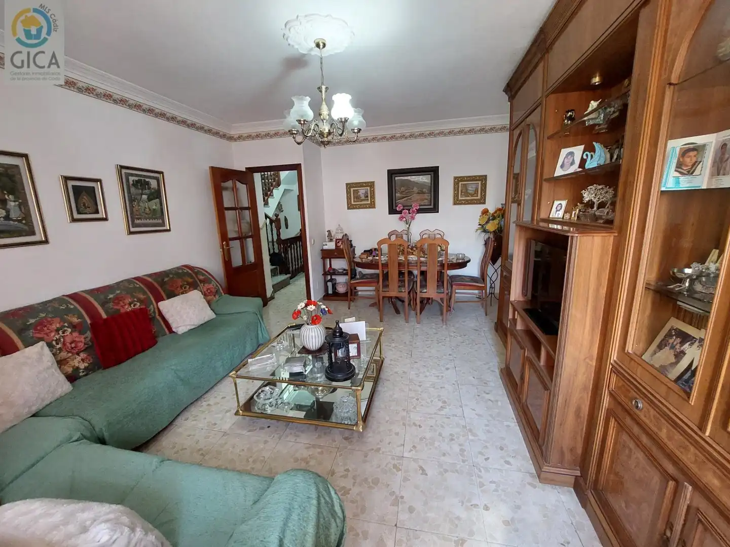 Sala d'estar de Casa o xalet en venda en Algeciras