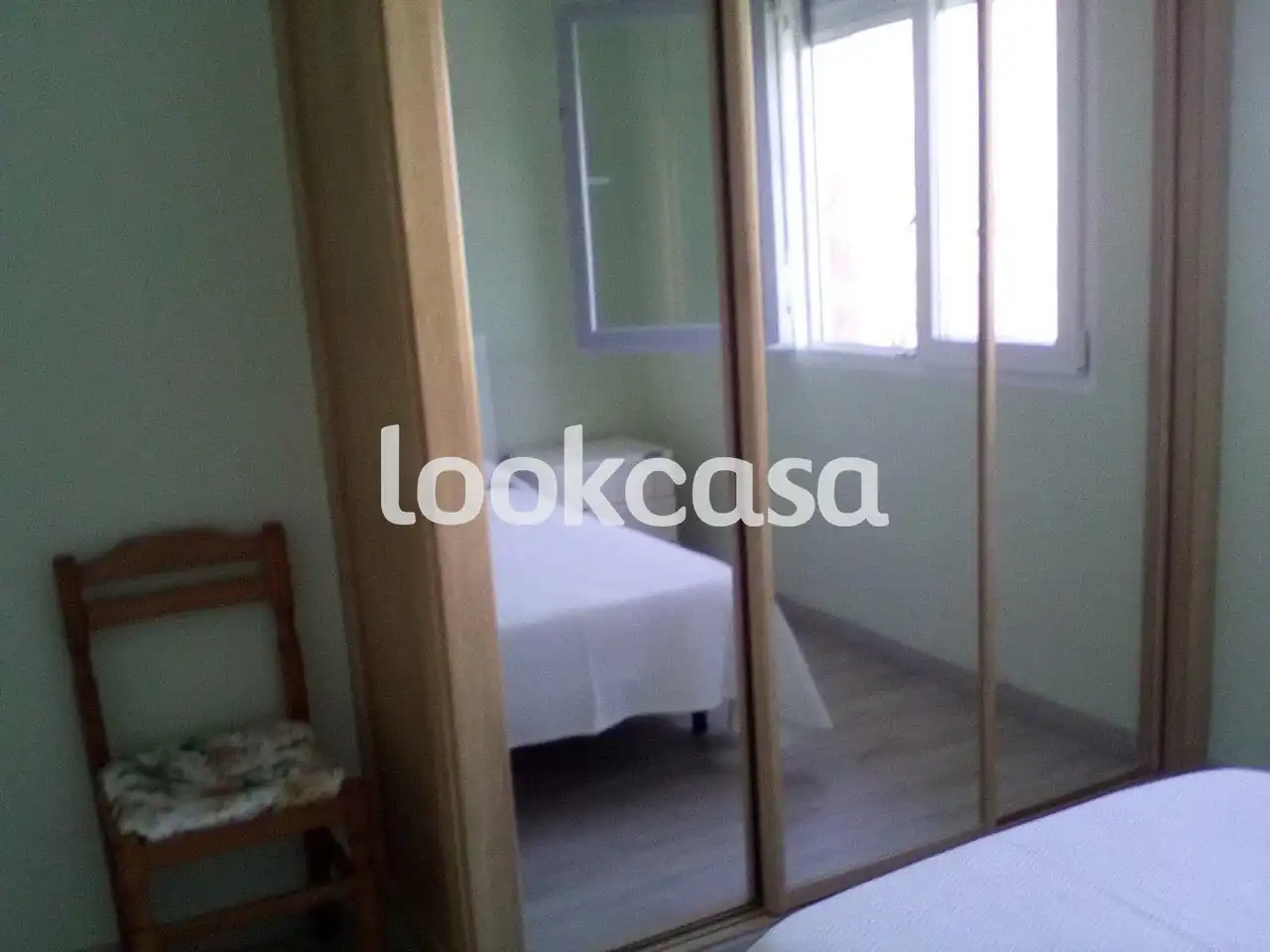Schlafzimmer von Wohnung zum Verkauf in Sanxenxo mit Privatgarten, Terrasse und Möbliert