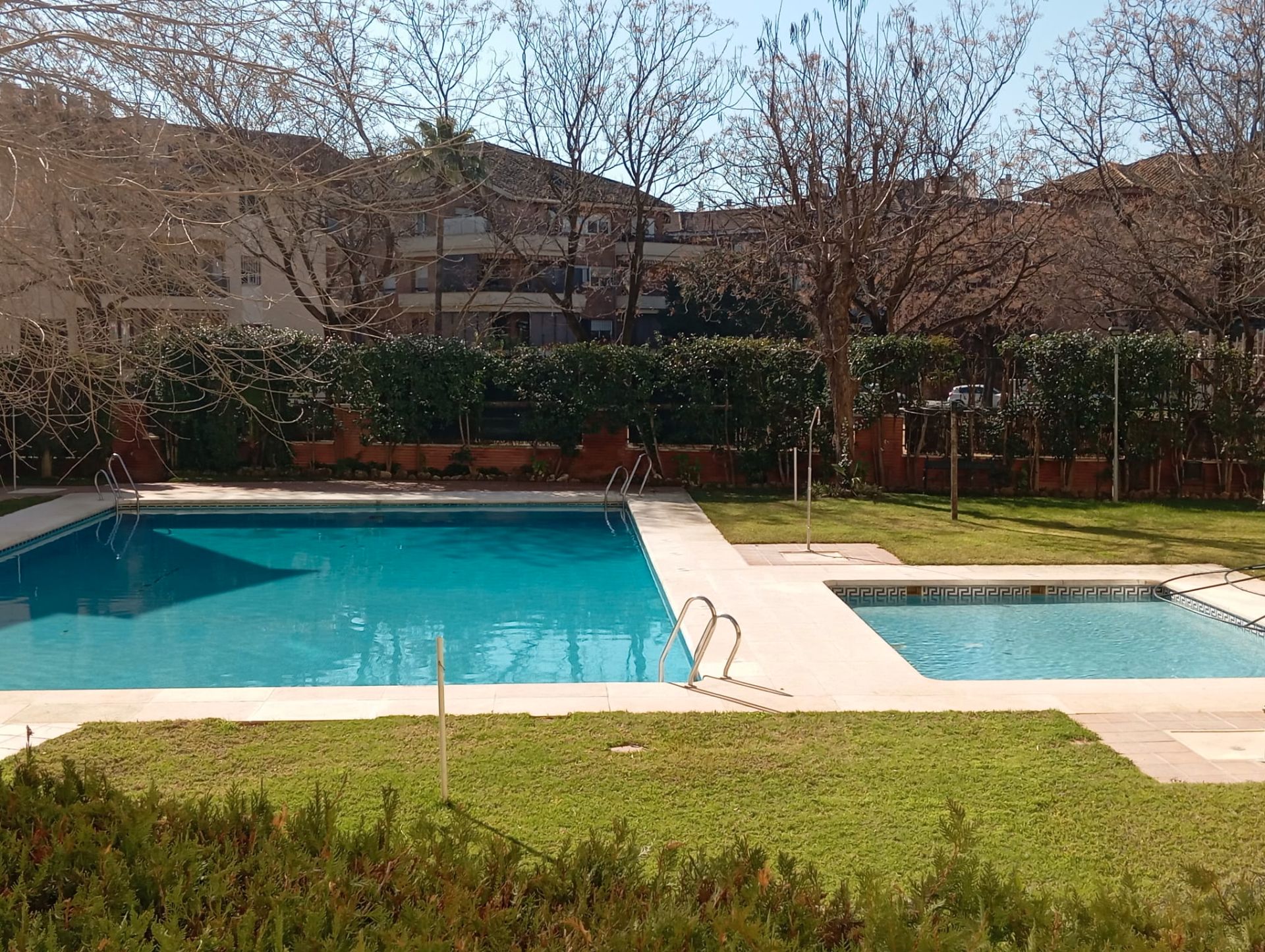 Piscina de Pis de lloguer en  Córdoba Capital amb Aire condicionat, Calefacció i Alarma