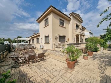 Villa con balcone in vendita a Vilafortuny - Cap de Sant Pere