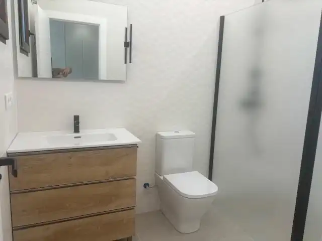 Bany de Casa o xalet de lloguer en Elche / Elx amb Aire condicionat, Traster i Moblat