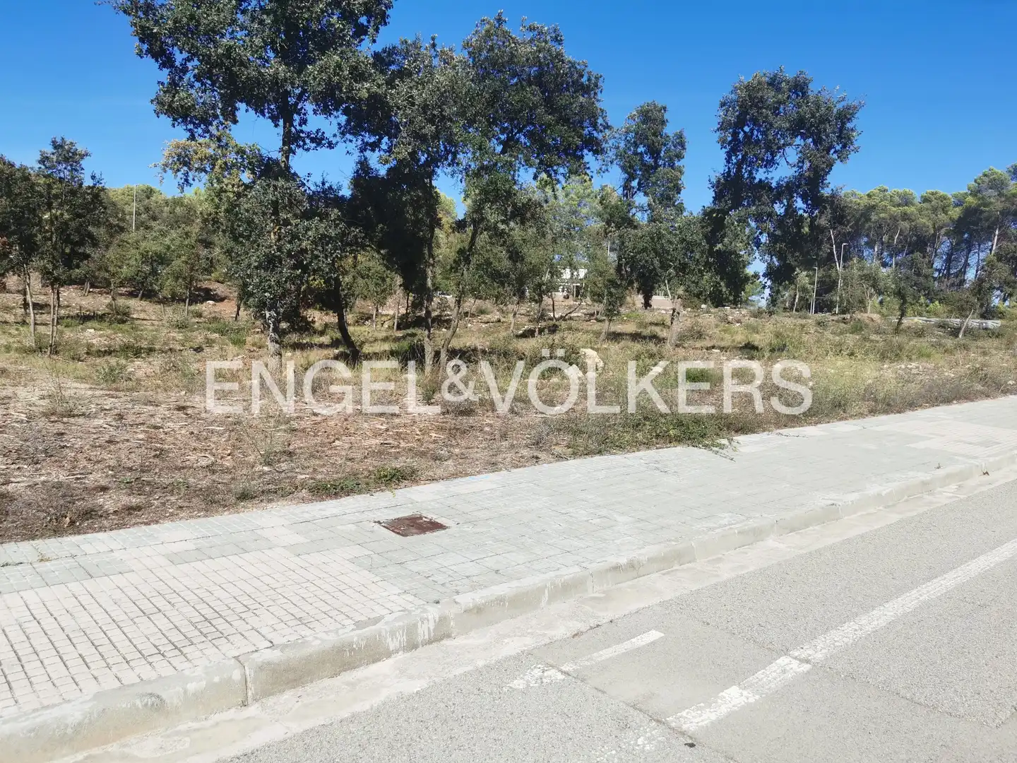 Wohnbaugrundstück zum Verkauf in Begues, imagen 2