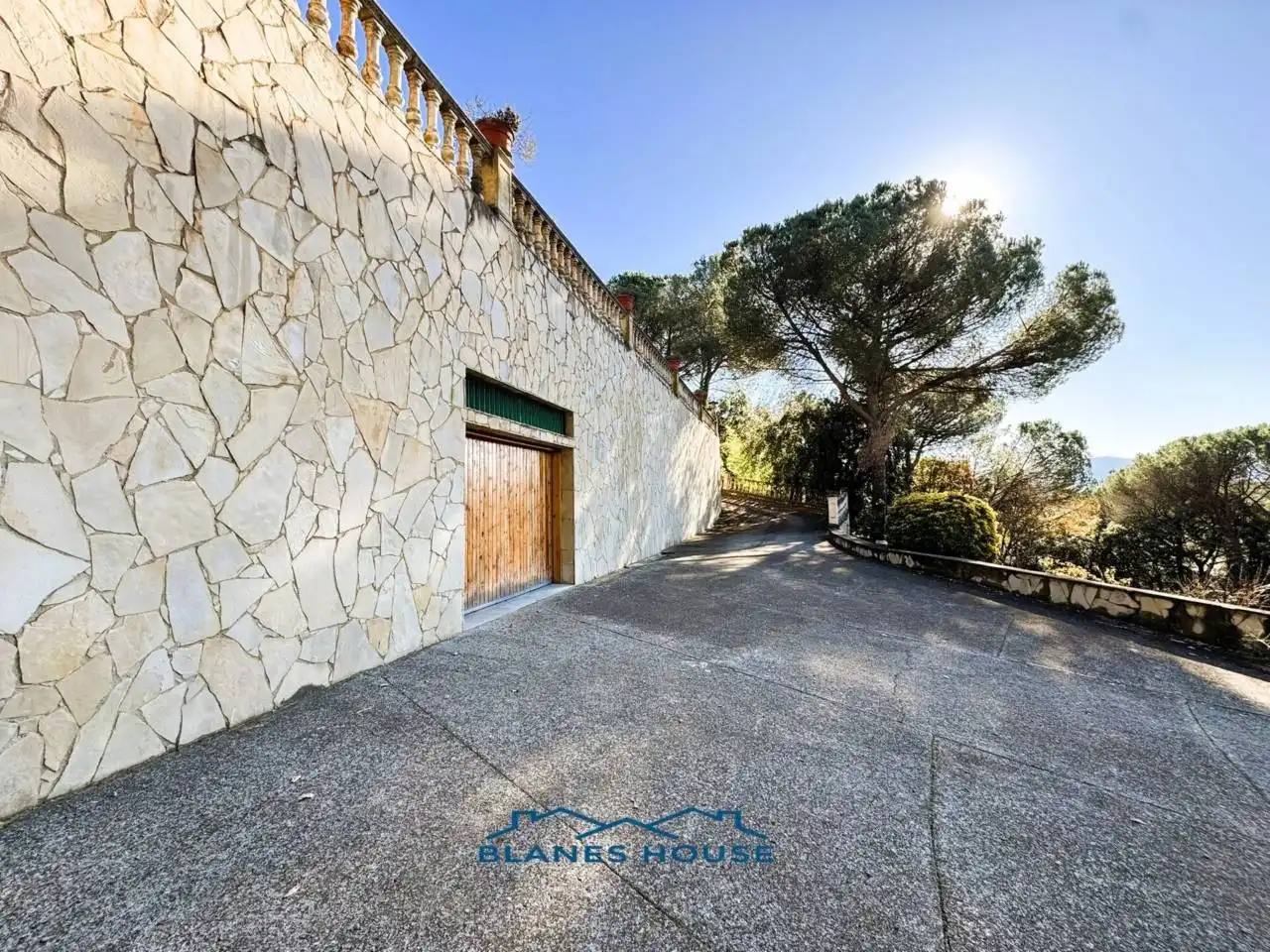 Vista exterior de Finca rústica en venda en Sant Feliu de Buixalleu amb Calefacció, Jardí privat i Terrassa