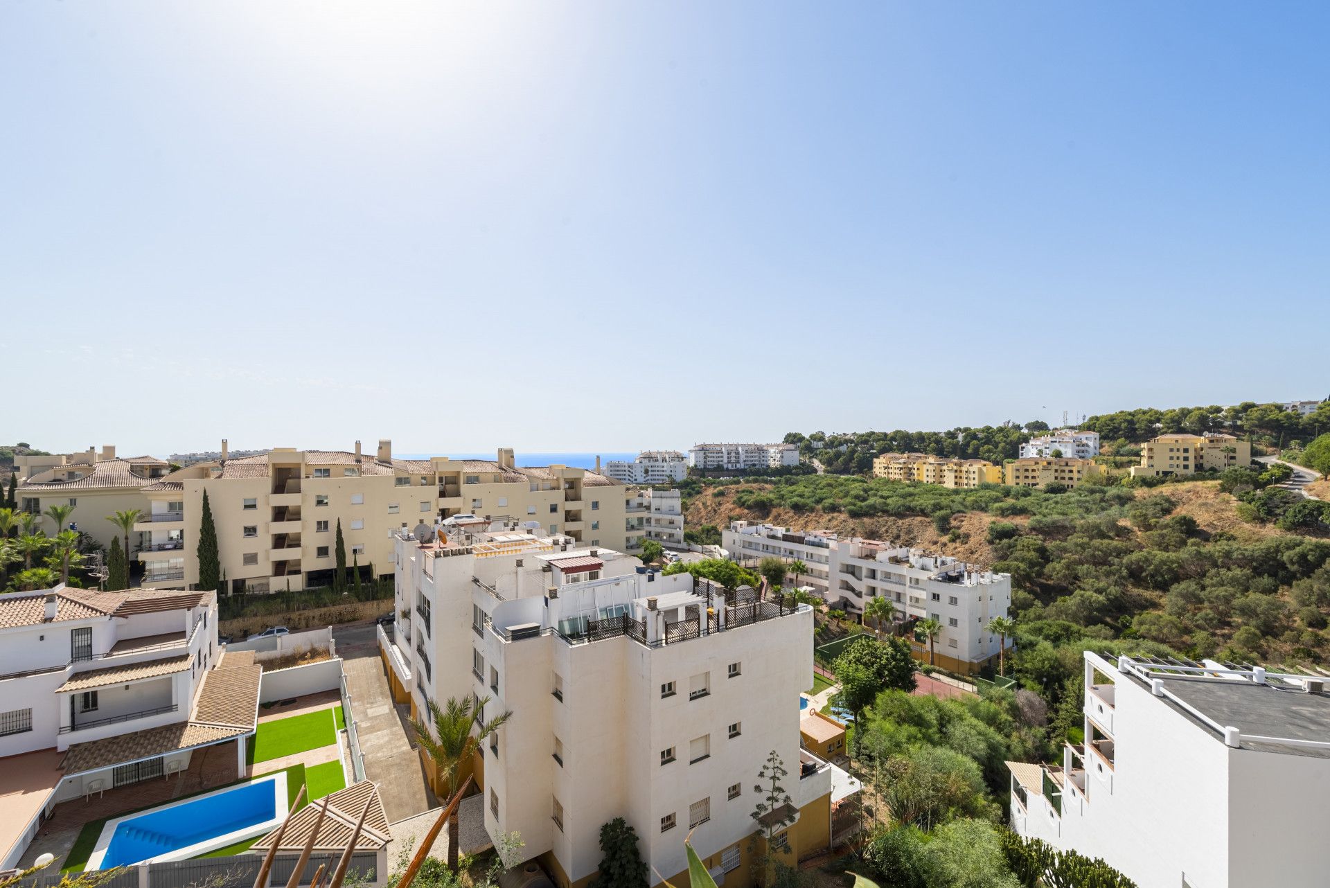 Vista exterior de Apartament en venda en Mijas amb Aire condicionat, Terrassa i Piscina