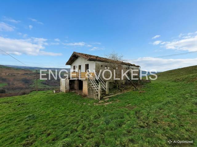 Finca rústica en Venta en Diseminado Llerana en Saro