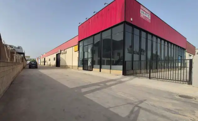 Industriegebäude zur Miete in Avinguda Comarques del País Valencià