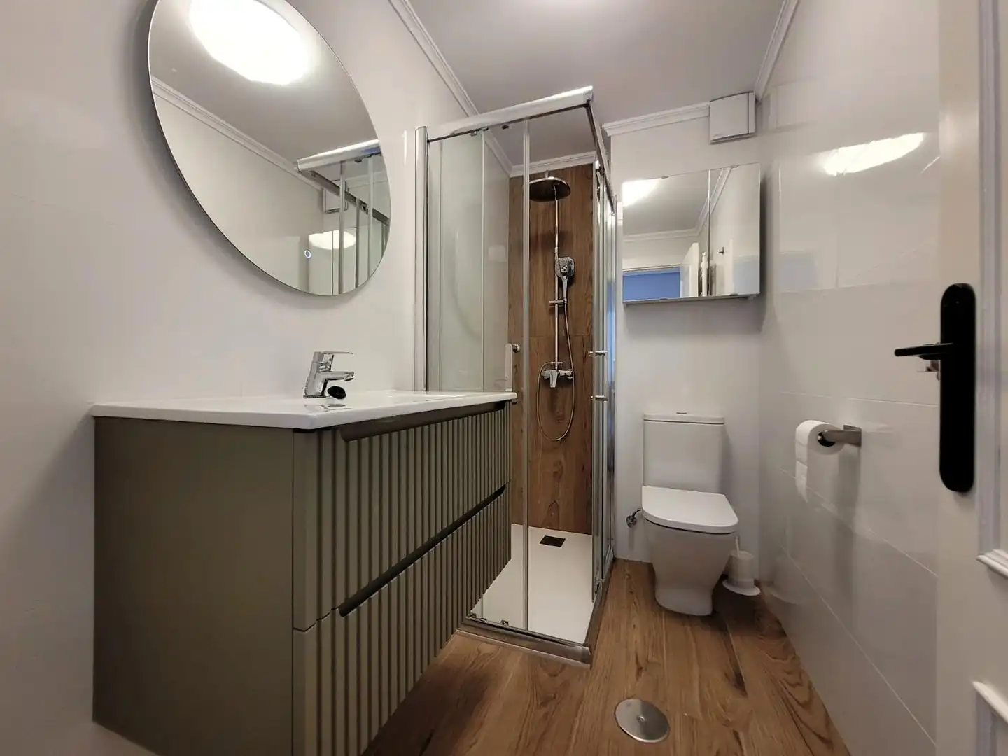 Badezimmer von Wohnungen zur Miete in Santander mit Heizung, Möbliert und Balkon