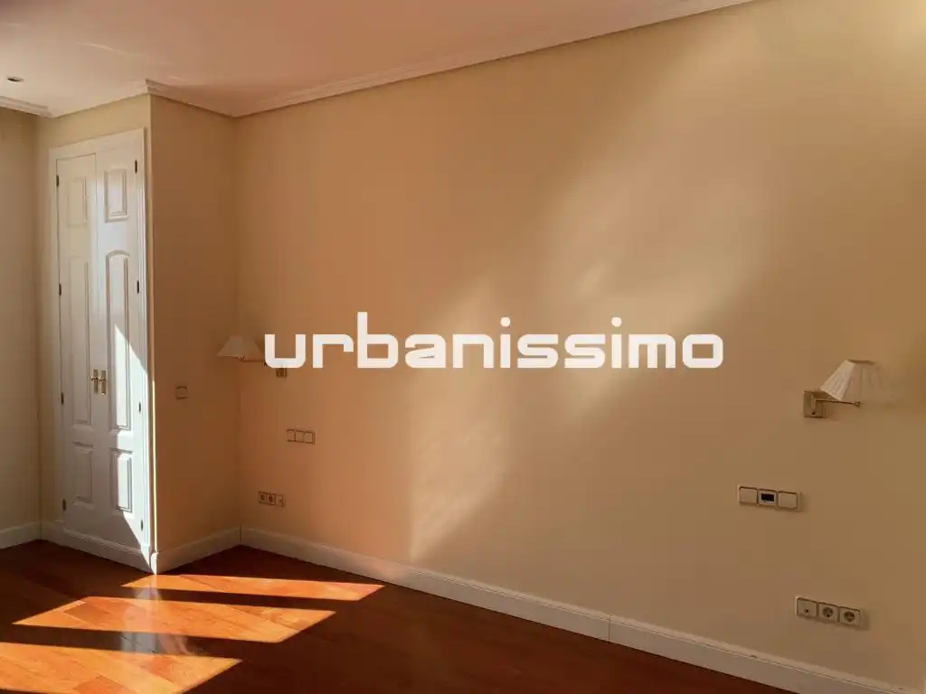 Außenansicht von Wohnung zur Miete in Madrid mit Klimaanlage und Heizung