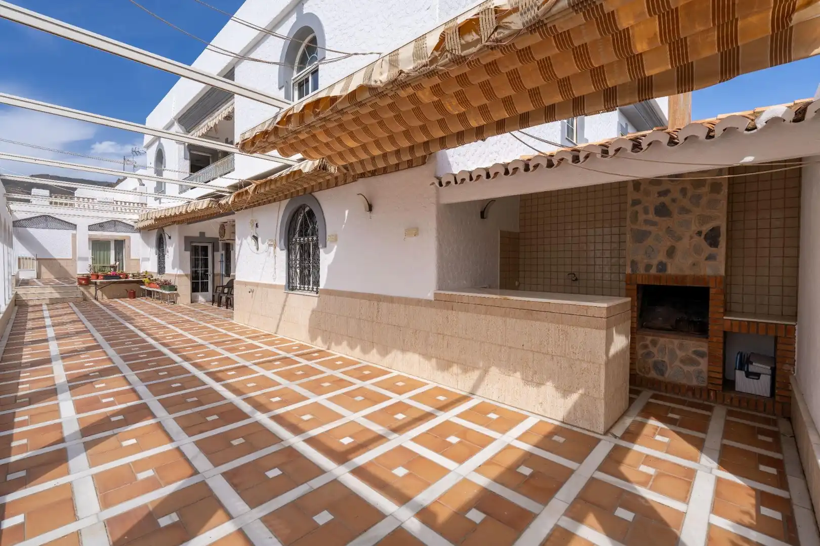 Terraza de Casa o chalet en venta en Roquetas de Mar con Aire acondicionado, Calefacción y Jardín privado
