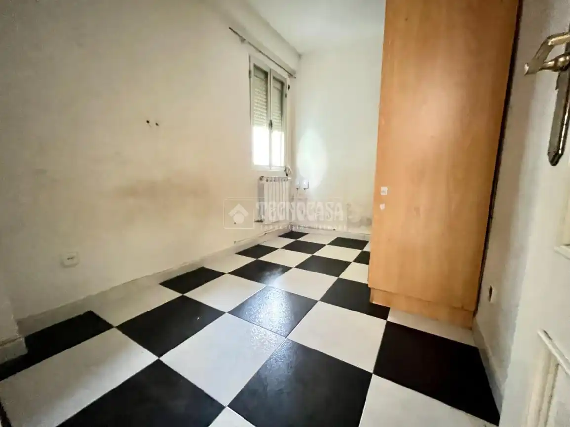Piso en venta en Madrid con Calefacción y Terraza