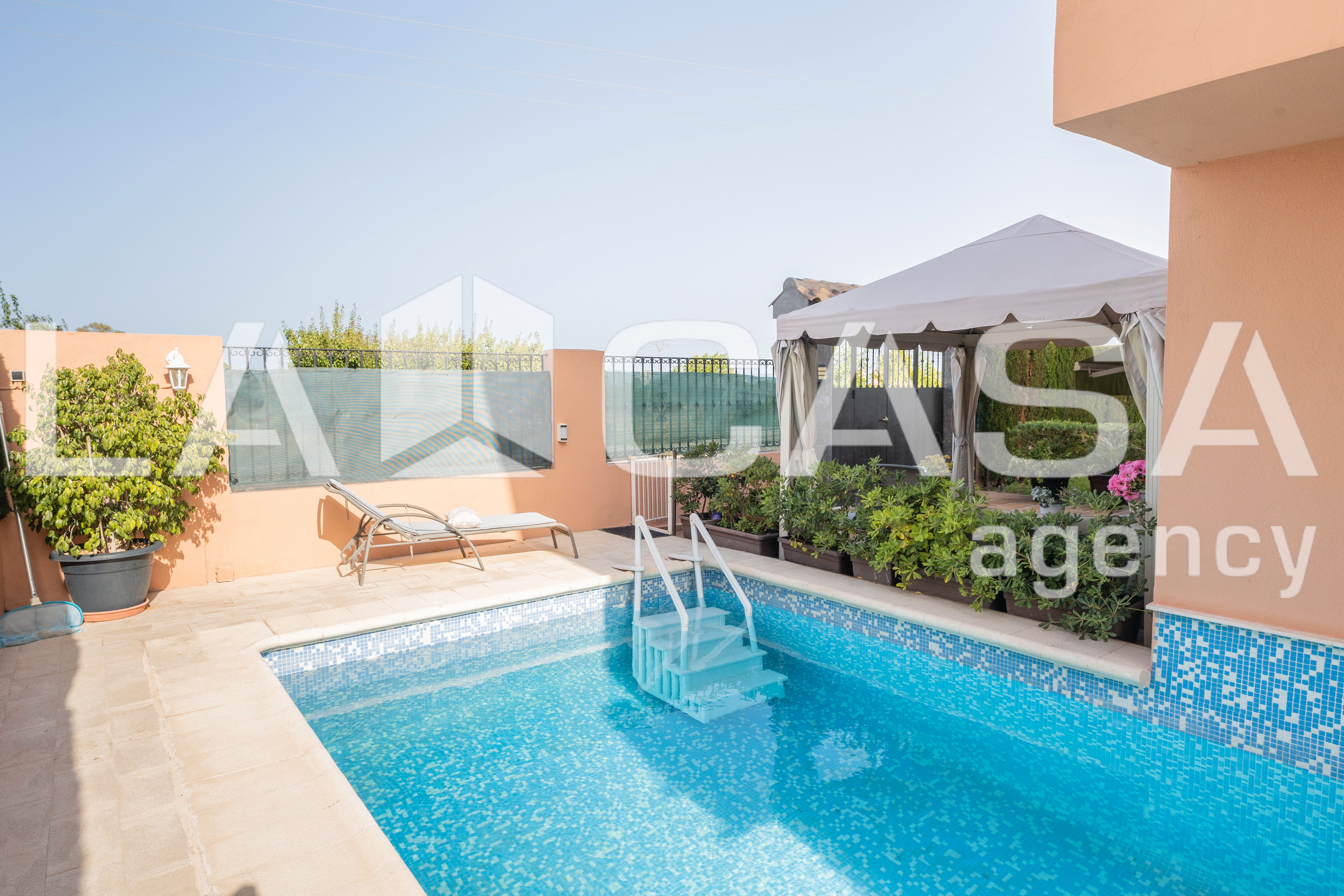Swimming pool of House or chalet for sale in El Puig de Santa Maria  with Heating, Terrace and Storage room