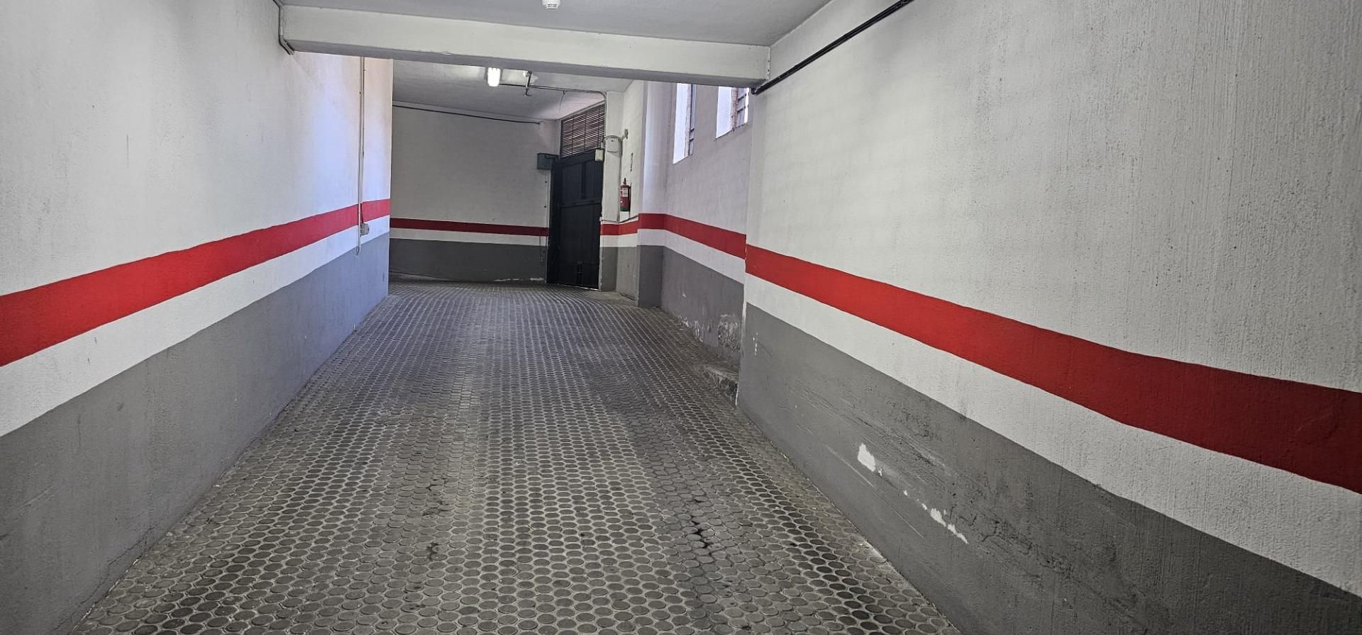 Garatge en venda en  Granada Capital