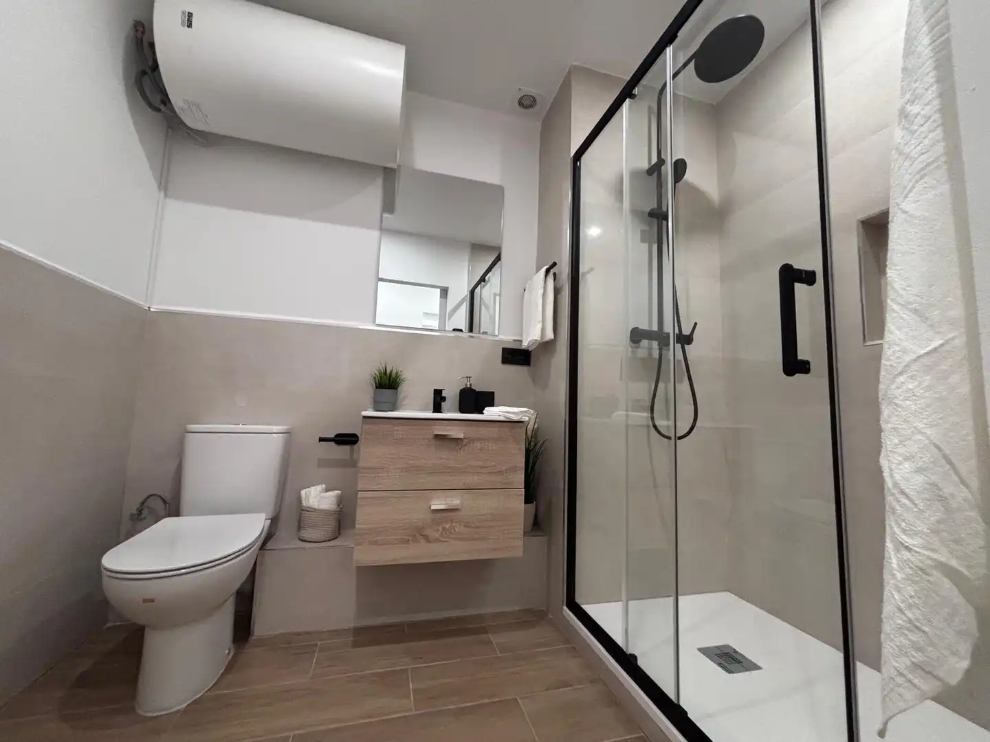 Bathroom of Ground floor for sale in Font Verda