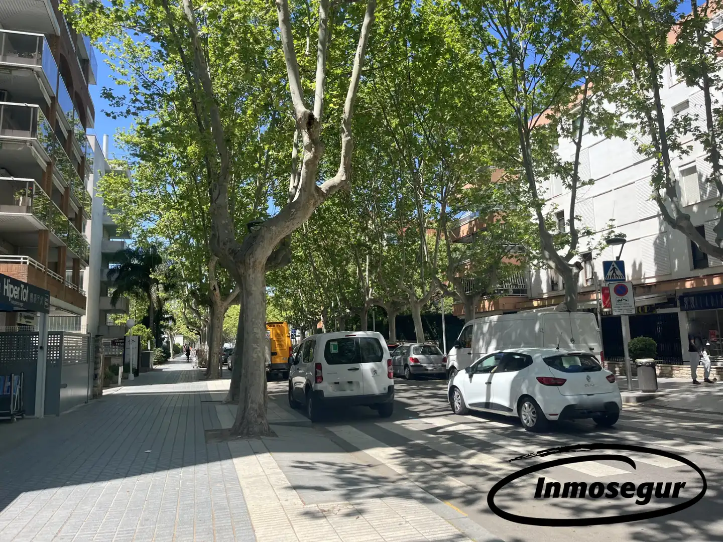 Außenansicht von Geschaftsraum zur Miete in Salou mit Klimaanlage und Terrasse