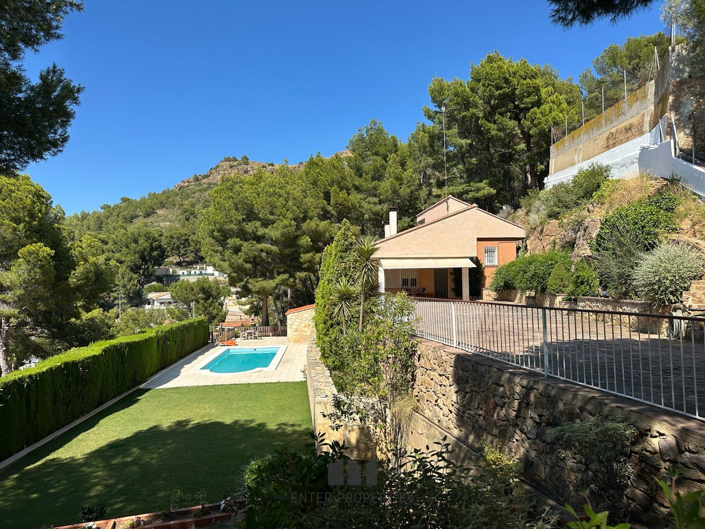 Vista exterior de Casa o xalet en venda en Náquera amb Terrassa, Piscina i Moblat
