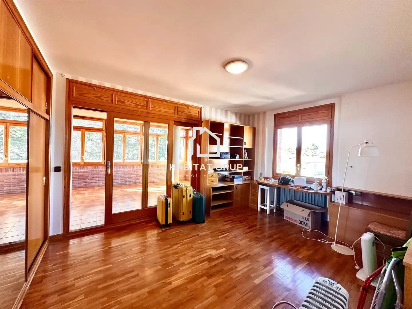 Sala d'estar de Casa o xalet en venda en Girona amb Calefacció, Jardí privat i Traster