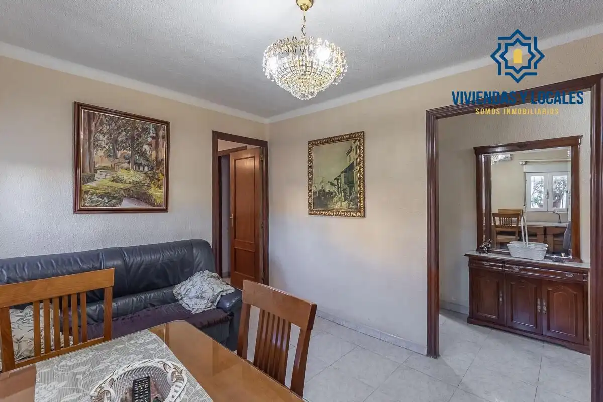 Flat for sale in Granada
