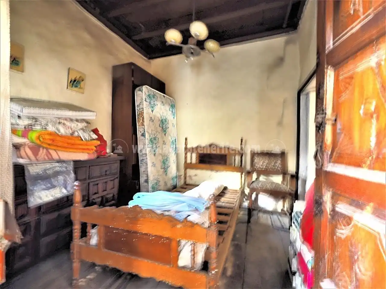 Dormitori de Casa o xalet en venda en Icod de los Vinos amb Jardí privat