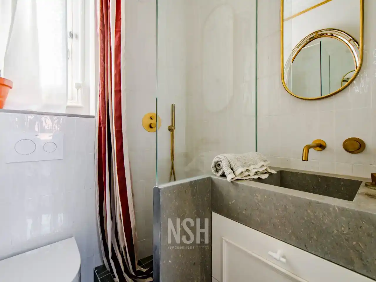 Bathroom of Flat for sale in  Madrid Capital  with Air Conditioner and Terrace