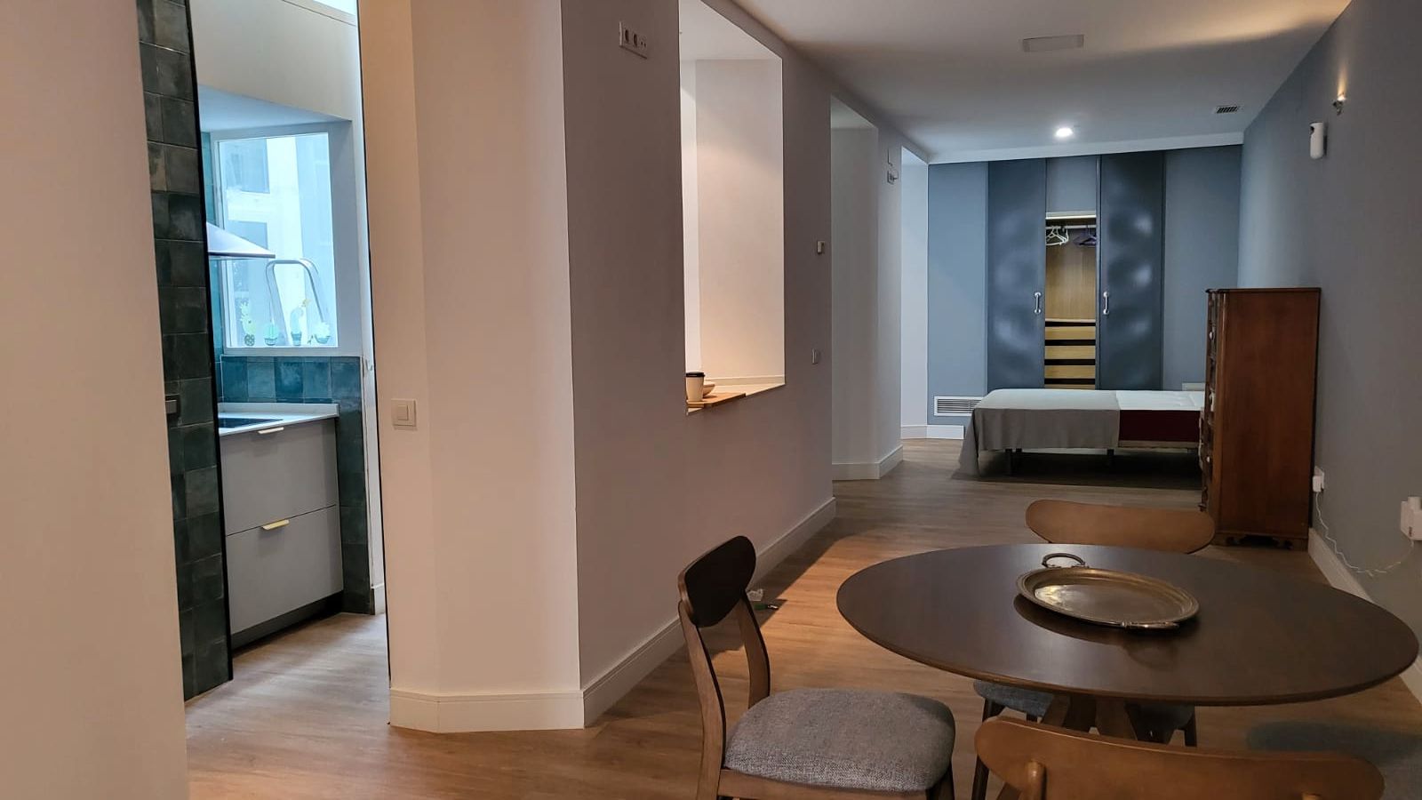 Menjador de Loft de lloguer en Málaga Capital amb Aire condicionat i Moblat