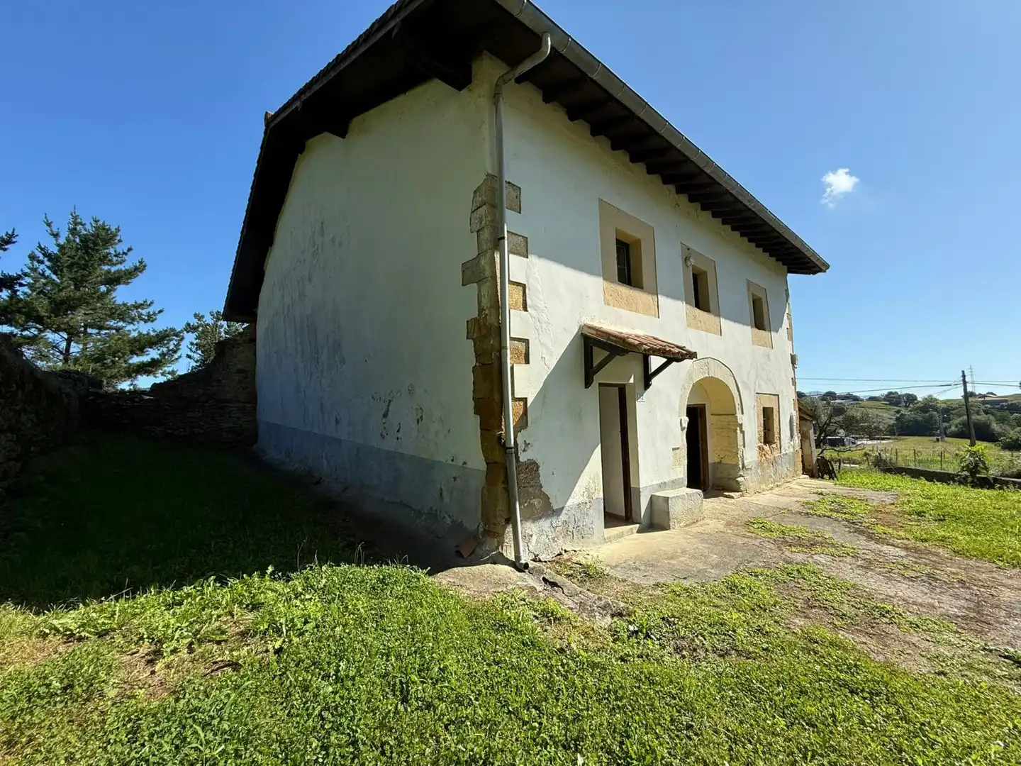 Vista exterior de Casa o xalet en venda en Bárcena de Cicero