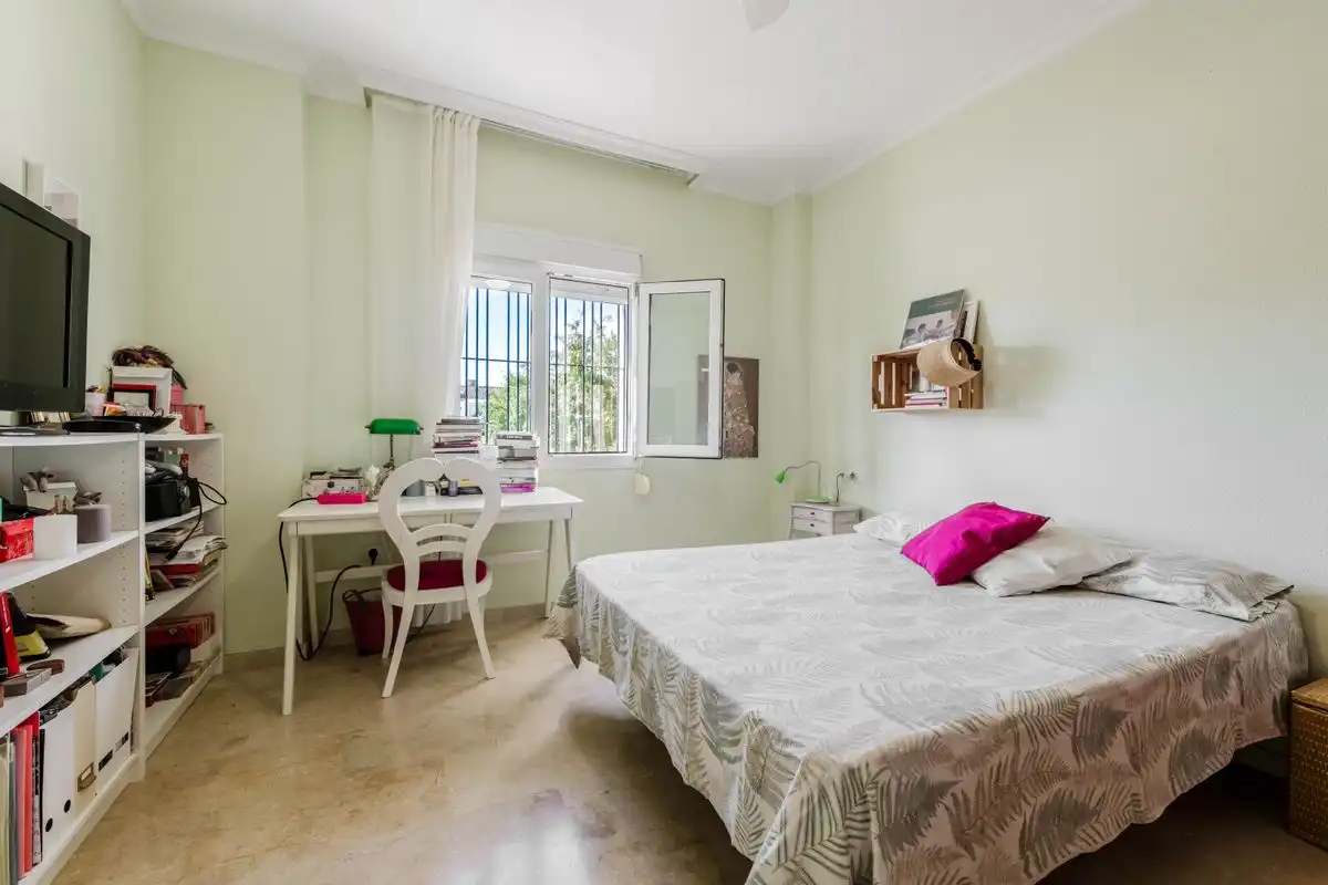 Dormitori de Casa o xalet en venda en Almensilla amb Aire condicionat, Calefacció i Jardí privat
