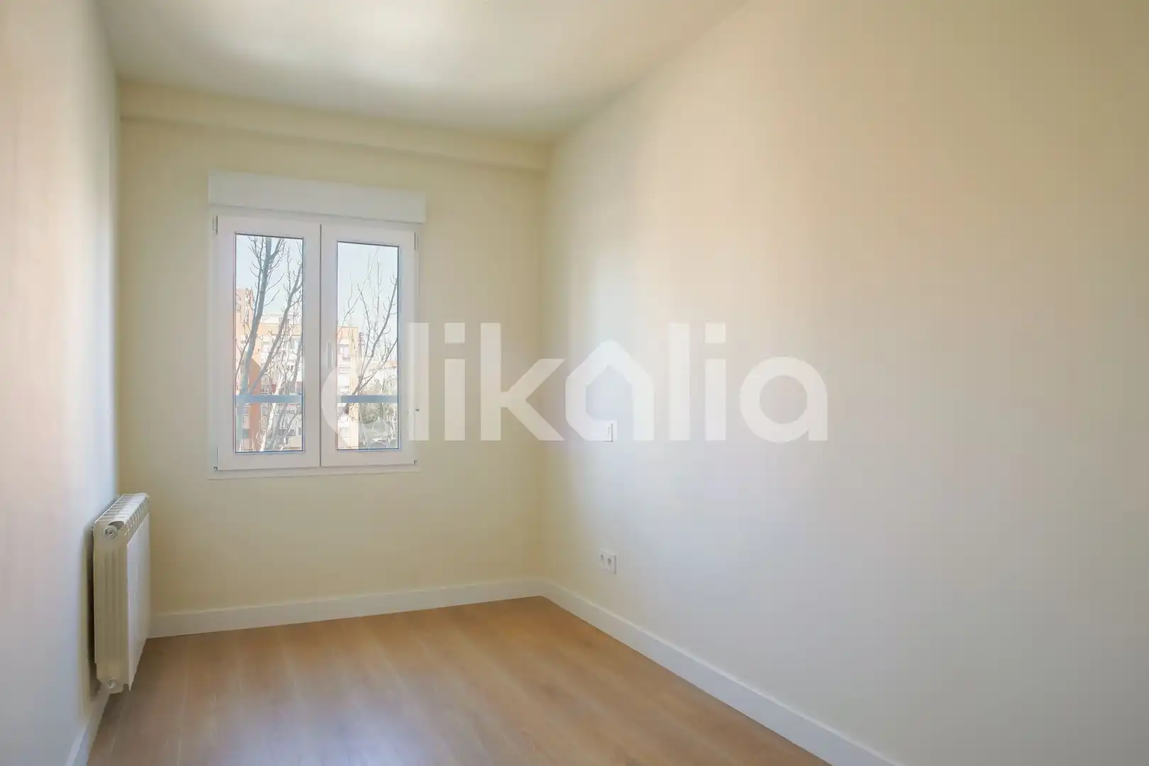 Schlafzimmer von Wohnung zum Verkauf in Madrid mit Klimaanlage, Heizung und Terrasse