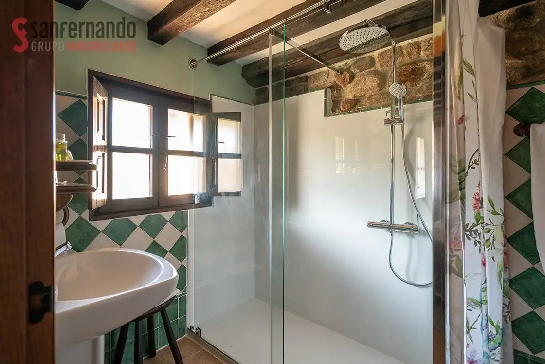 Baño de Edificio en venta en Mazcuerras
